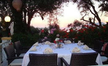 Hotel Stevens On The Hill Agios Gordios  Exterior foto