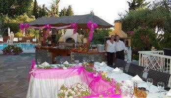 Hotel Stevens On The Hill Agios Gordios  Exterior foto