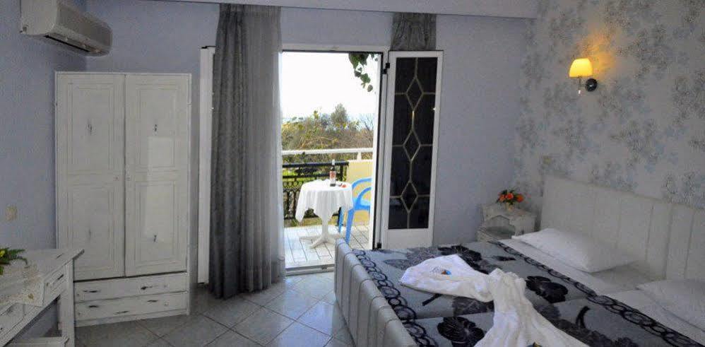 Hotel Stevens On The Hill Agios Gordios  Exterior foto